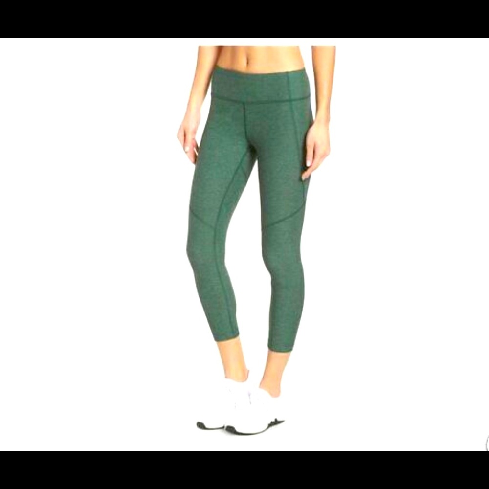 Outdoor Voices 3/4 WarmUp Legging in Hunter Small